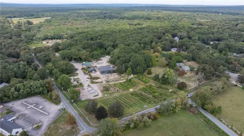 $1,975,000 | 47 Tuckertown Road, South Kingstown, RI 02879