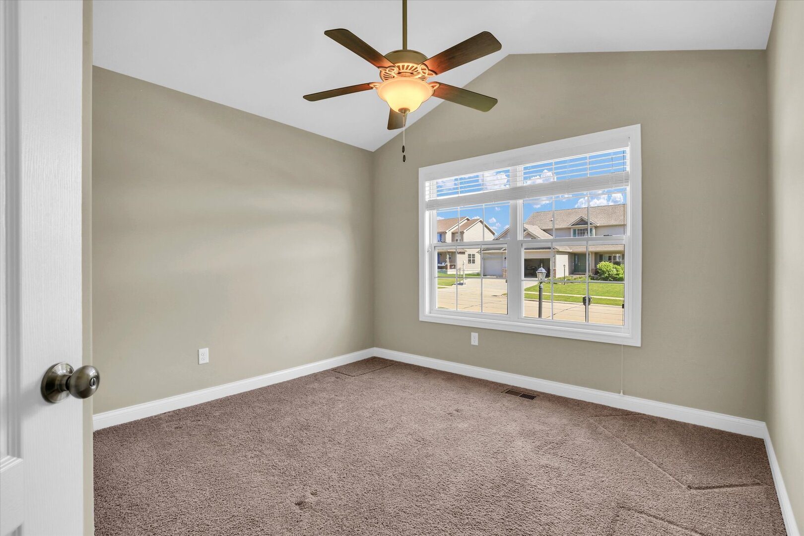 1618 Hunters Ridge Court Mahomet, IL 61853 - Photo 25 of 45