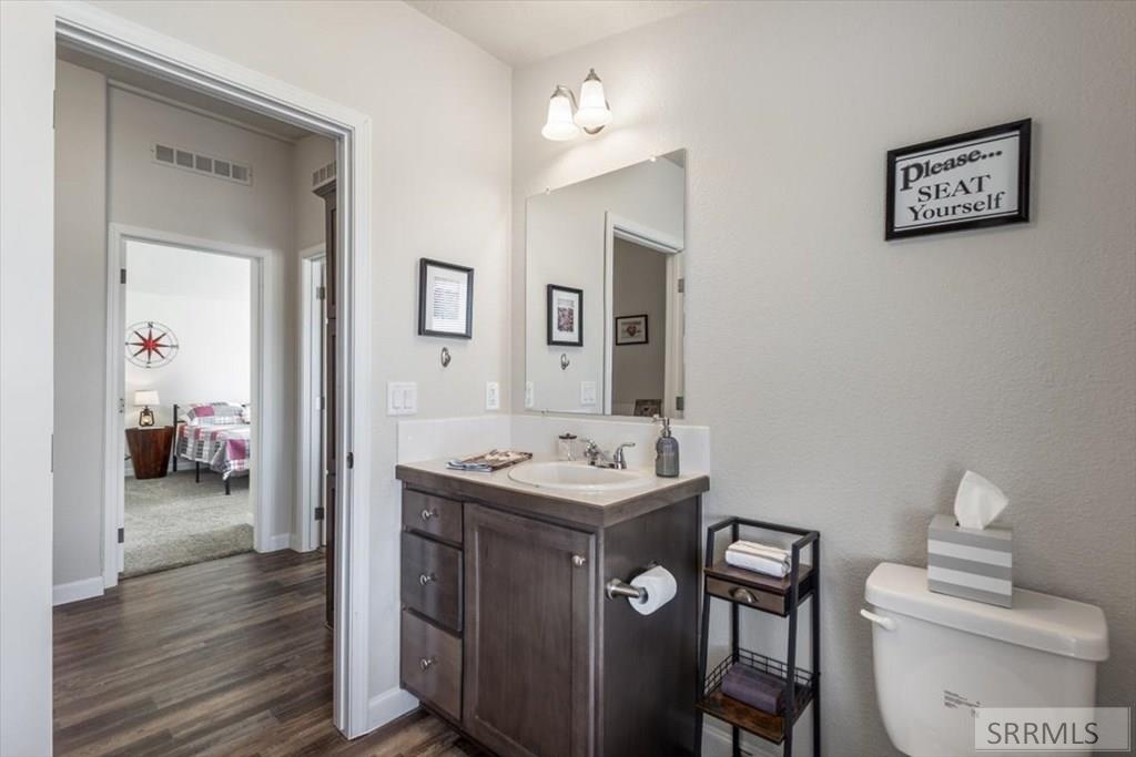 5897 West Remington Ridge Mackay, ID 83251 - Photo 22 of 45 Main bath