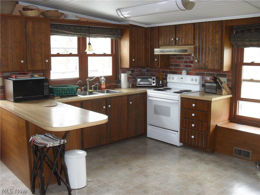 3901 Boy Scout Road Northeast Dover, OH 44622 - Photo 6 of 22 Gallery Image 6