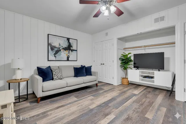 $3,900 | 23 East Mnr Square, Highlands, NJ 07732