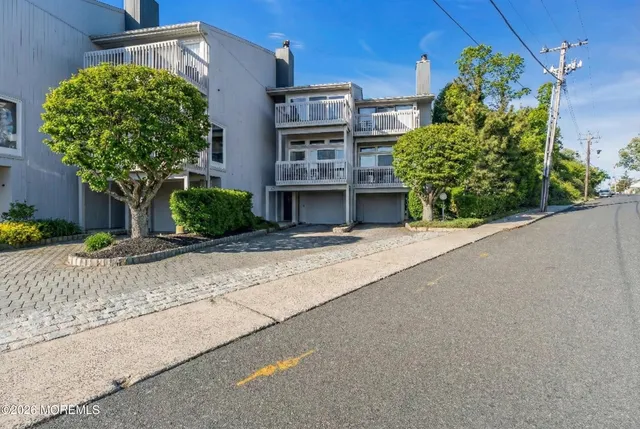 $3,900 | 23 East Mnr Square, Highlands, NJ 07732