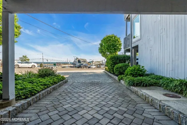 $3,900 | 23 East Mnr Square, Highlands, NJ 07732