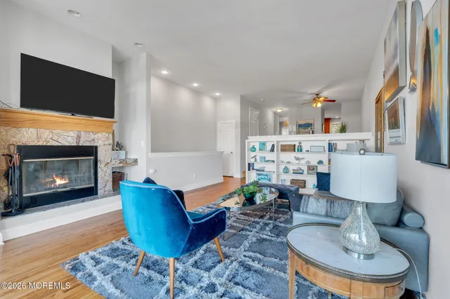 $3,900 | 23 East Mnr Square, Highlands, NJ 07732