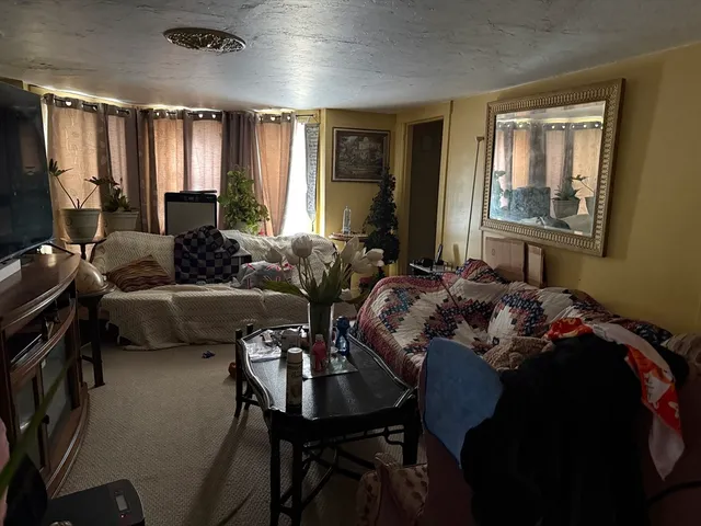 $989,900 | 181 Pond Street, Leominster, MA 01453