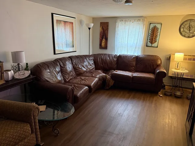 $989,900 | 181 Pond Street, Leominster, MA 01453