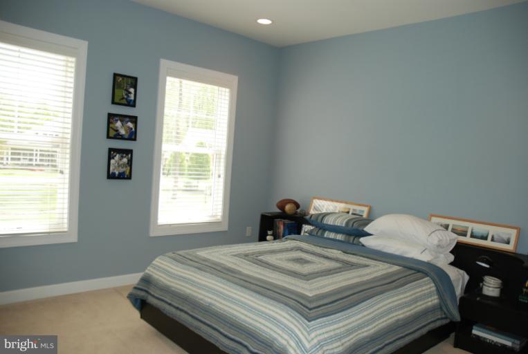327 Reserve Gate Terrace Silver Spring, MD 20905 - Photo 12 of 28 Bedroom Four