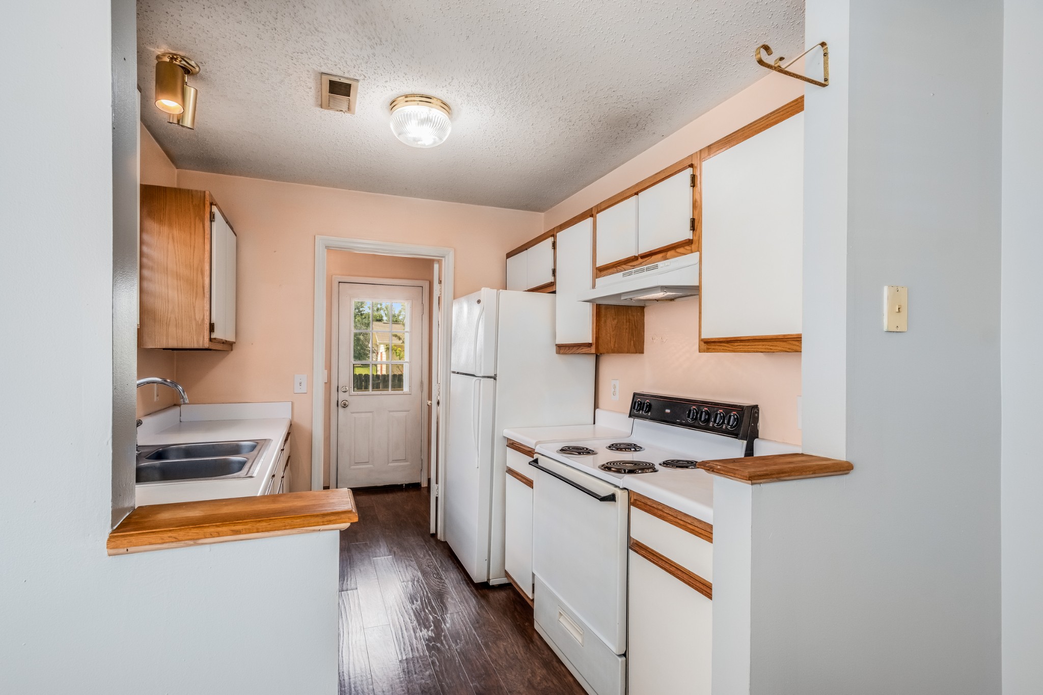2131 South Rutherford Boulevard Murfreesboro, TN 37130 - Photo 7 of 25 Gallery Image 7