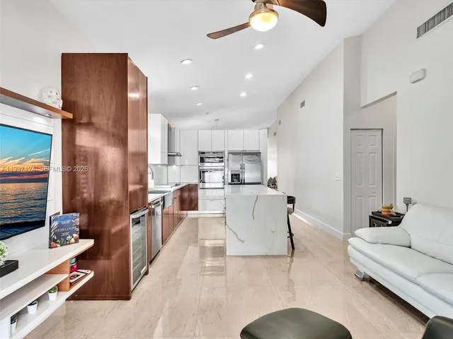 $4,000 | 357 Northwest 154 Avenue, Pembroke Pines, FL 33028