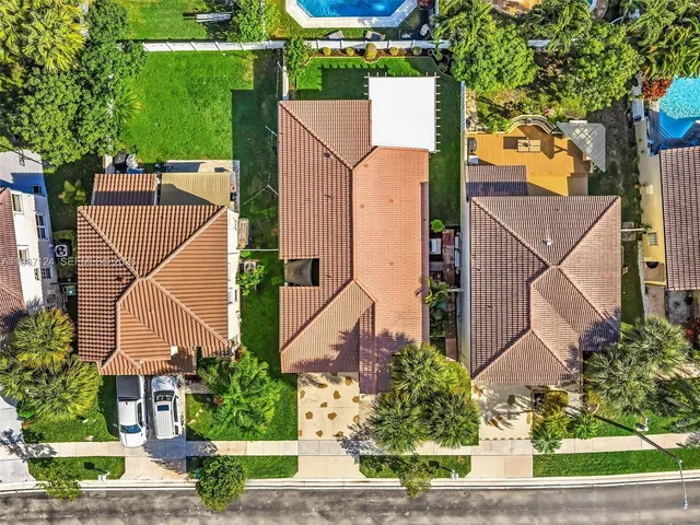 $4,000 | 357 Northwest 154 Avenue, Pembroke Pines, FL 33028