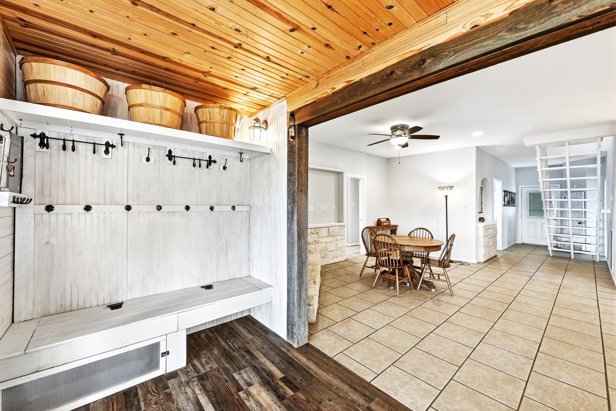 127 KLBJ Road Smithville, TX 78957 - Photo 14 of 39