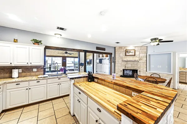 $489,000 | 127 KLBJ Road, Smithville, TX 78957