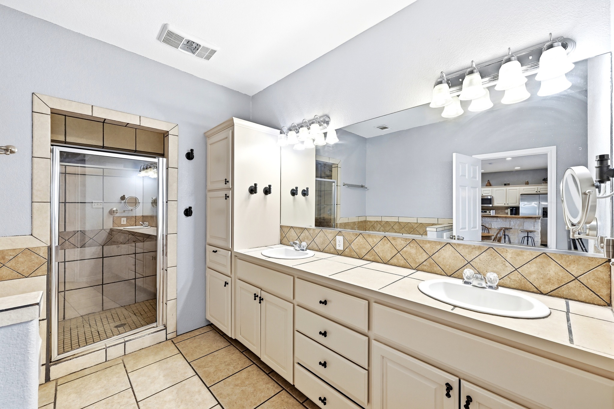 127 KLBJ Road Smithville, TX 78957 - Photo 18 of 39