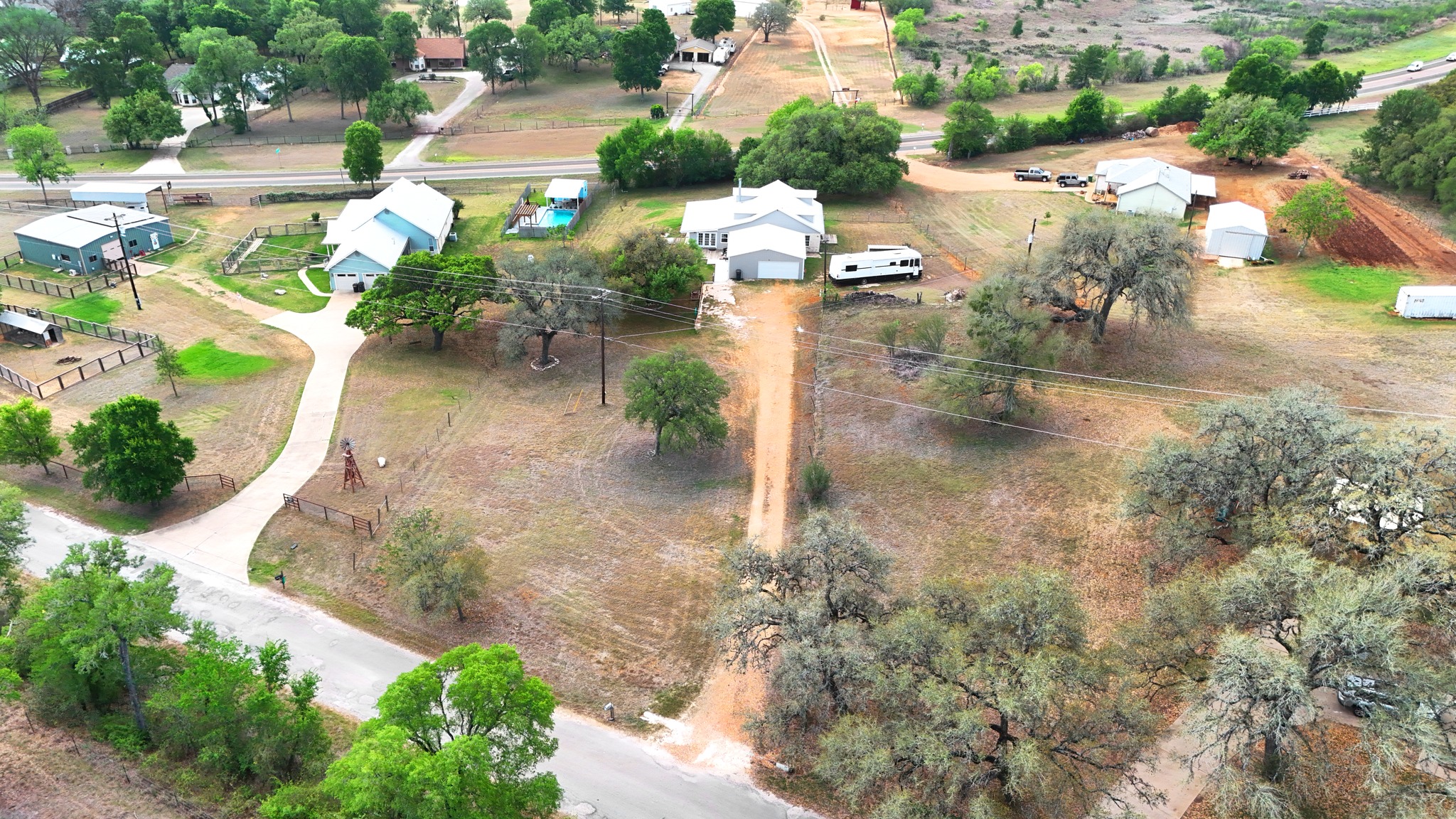 127 KLBJ Road Smithville, TX 78957 - Photo 36 of 39