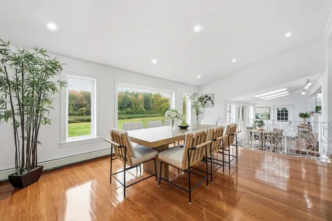 $2,200,000 | 6 Lynbrook Road, Southborough, MA 01772