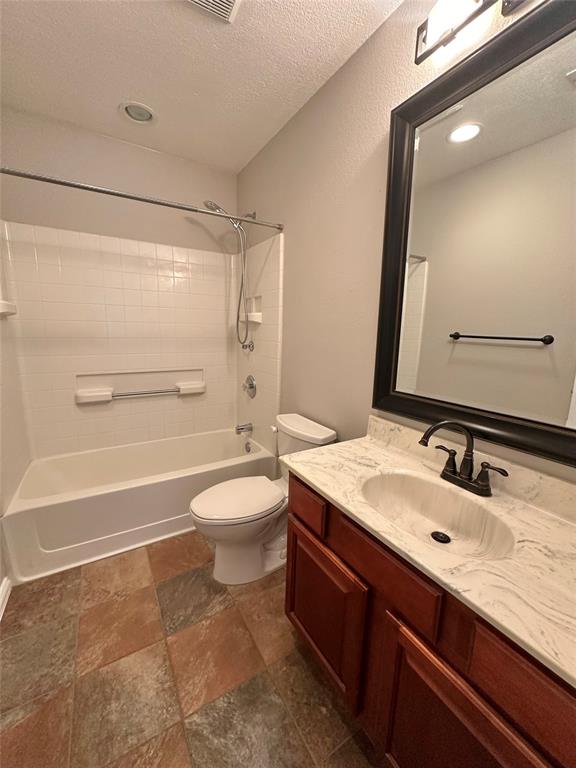 4905 Spur Ridge Court Fort Worth, TX 76244 - Photo 15 of 20