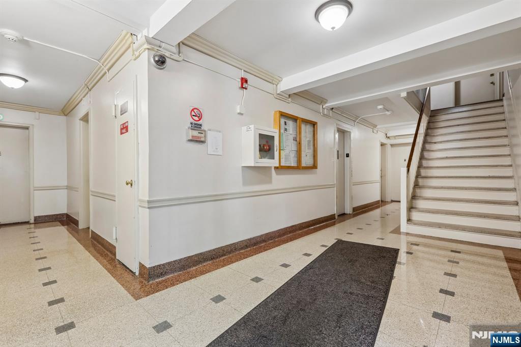 3031 Edwin Avenue, Unit 4H Fort Lee, NJ 07024 - Photo 4 of 33