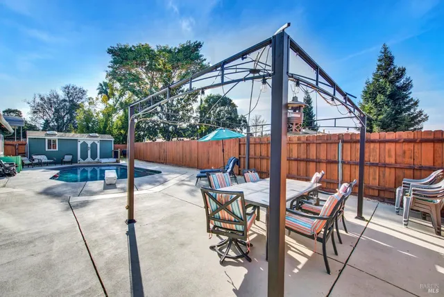 $619,500 | 655 Marshall Court, Vacaville, CA 95687