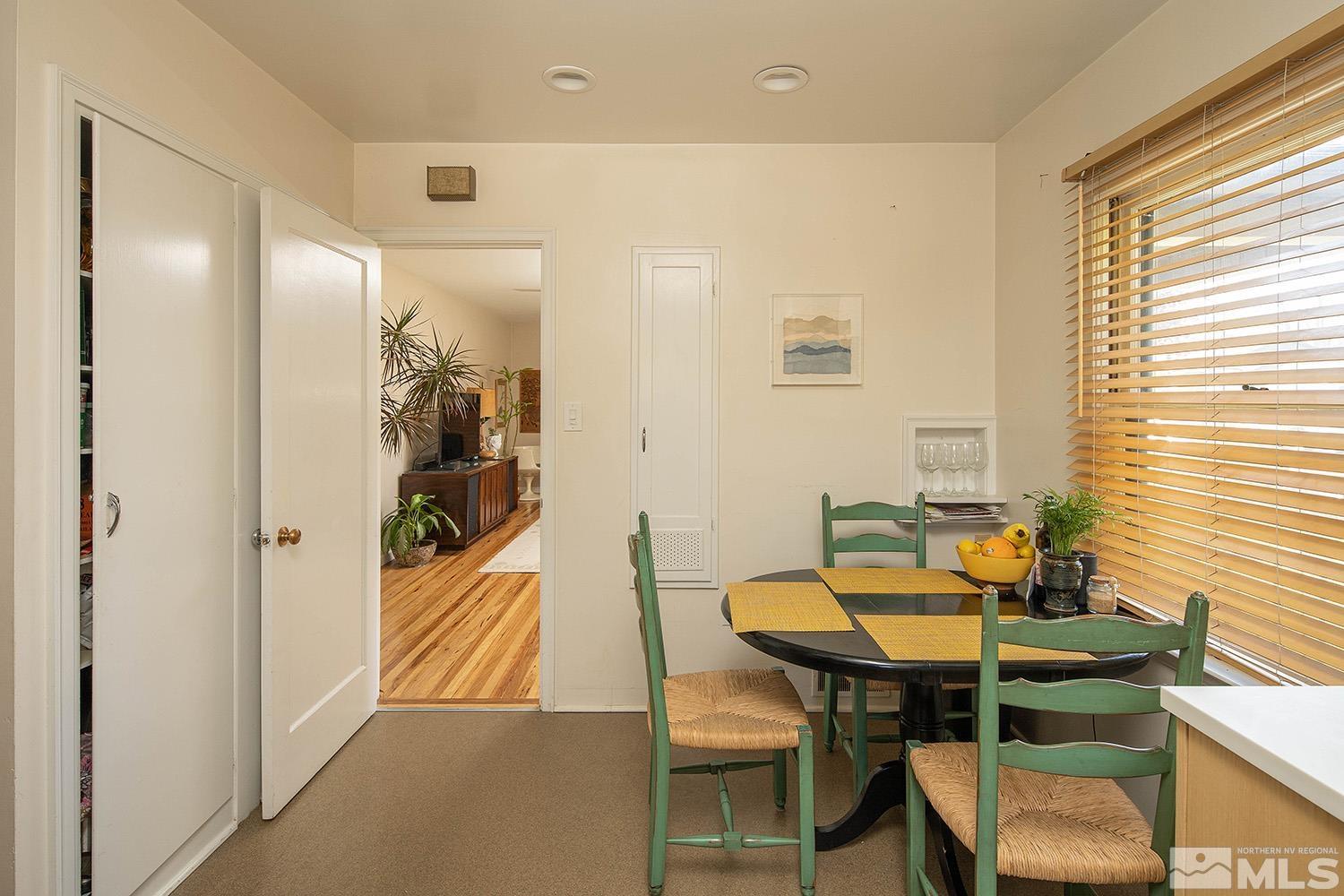 70 Raymond Drive Reno, NV 89503 - Photo 7 of 29 Photo 7