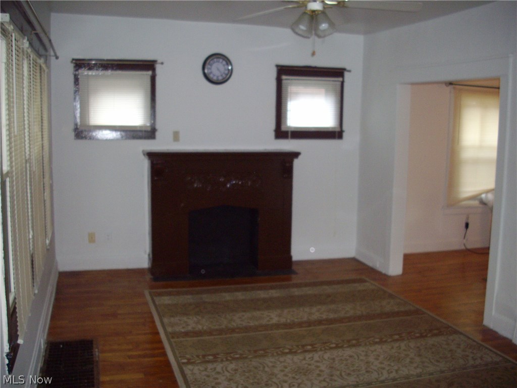 372 Ruckel Road Akron, OH 44305 - Photo 11 of 24 Hardwood floors on Main floor and also offers a gas fireplace