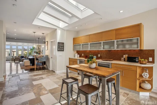 $5,950,000 | 2550 Greenwich Street, San Francisco, CA 94123