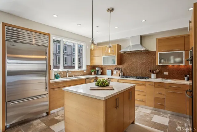 $5,950,000 | 2550 Greenwich Street, San Francisco, CA 94123