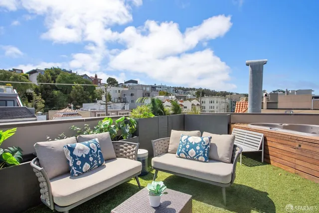 $5,950,000 | 2550 Greenwich Street, San Francisco, CA 94123