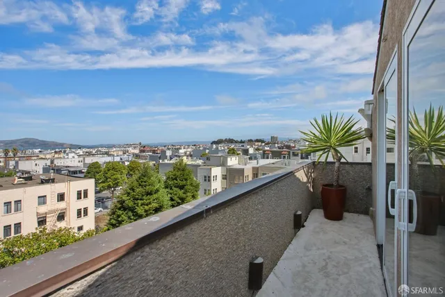 $5,950,000 | 2550 Greenwich Street, San Francisco, CA 94123