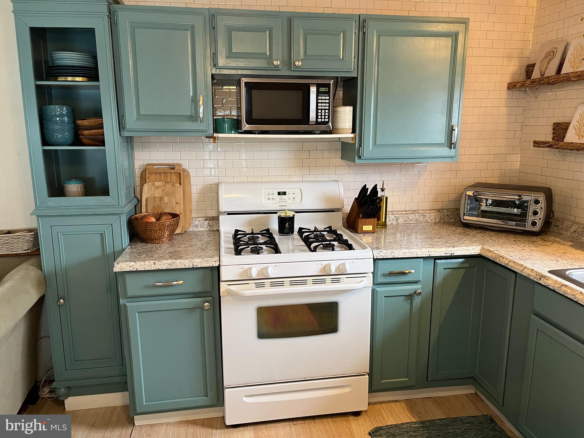 38230 Possum Road, Unit 14028 Ocean View, DE 19970 - Photo 7 of 60 newly remodeled kitchen