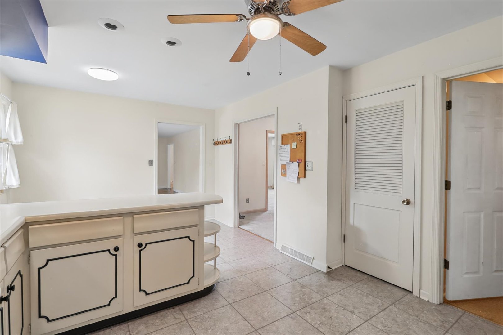 2118 Bristol Road Champaign, IL 61821 - Photo 20 of 41 Gallery Image 20