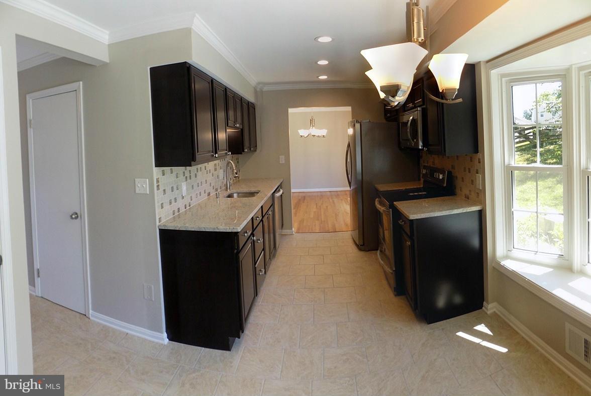 8403 Margate Road Upper Marlboro, MD 20772 - Photo 20 of 30 Kitchen