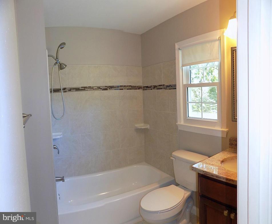 8403 Margate Road Upper Marlboro, MD 20772 - Photo 9 of 30 Bath (Master)
