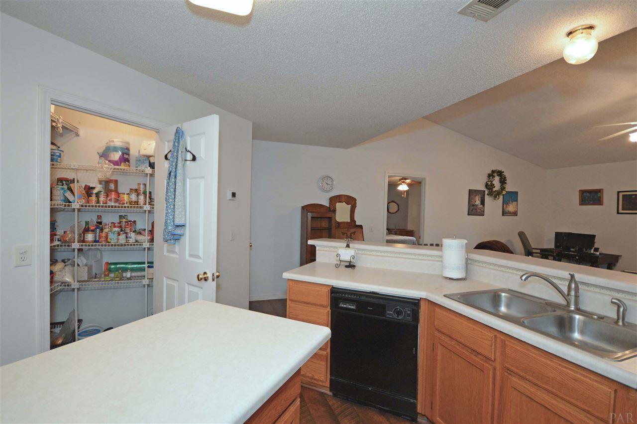 5765 Admirals Road Milton, FL 32583 - Photo 11 of 41 Gallery Image 11