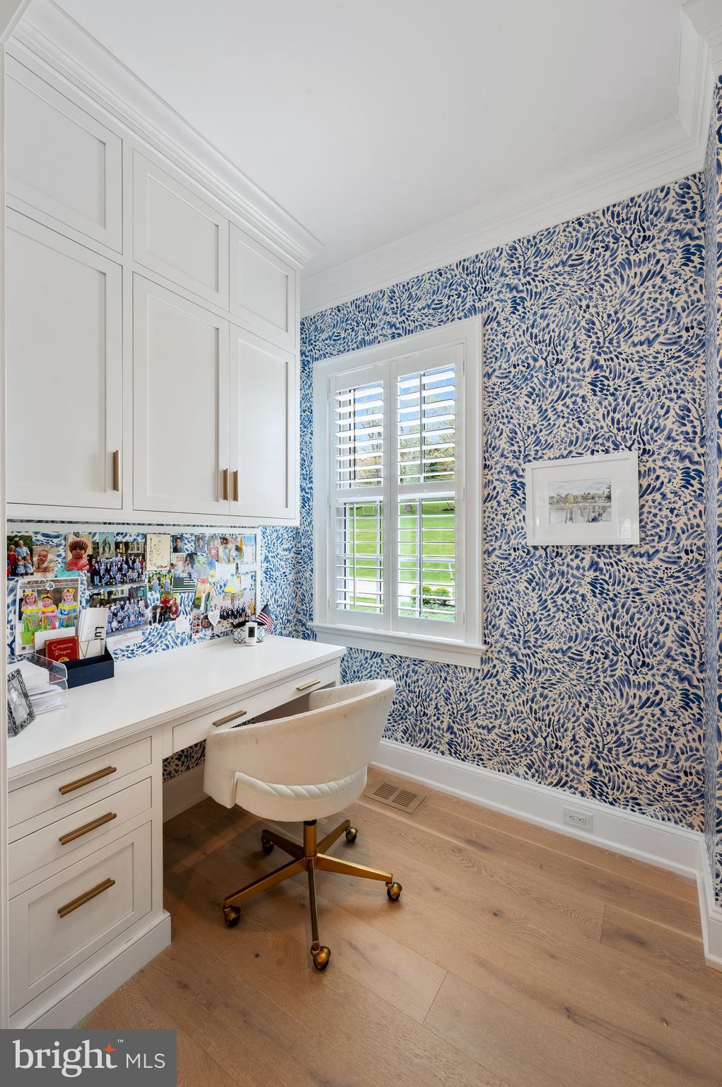 431 Boxwood Road Bryn Mawr, PA 19010 - Photo 23 of 83 Desk alcove just off kitchen for total convenience