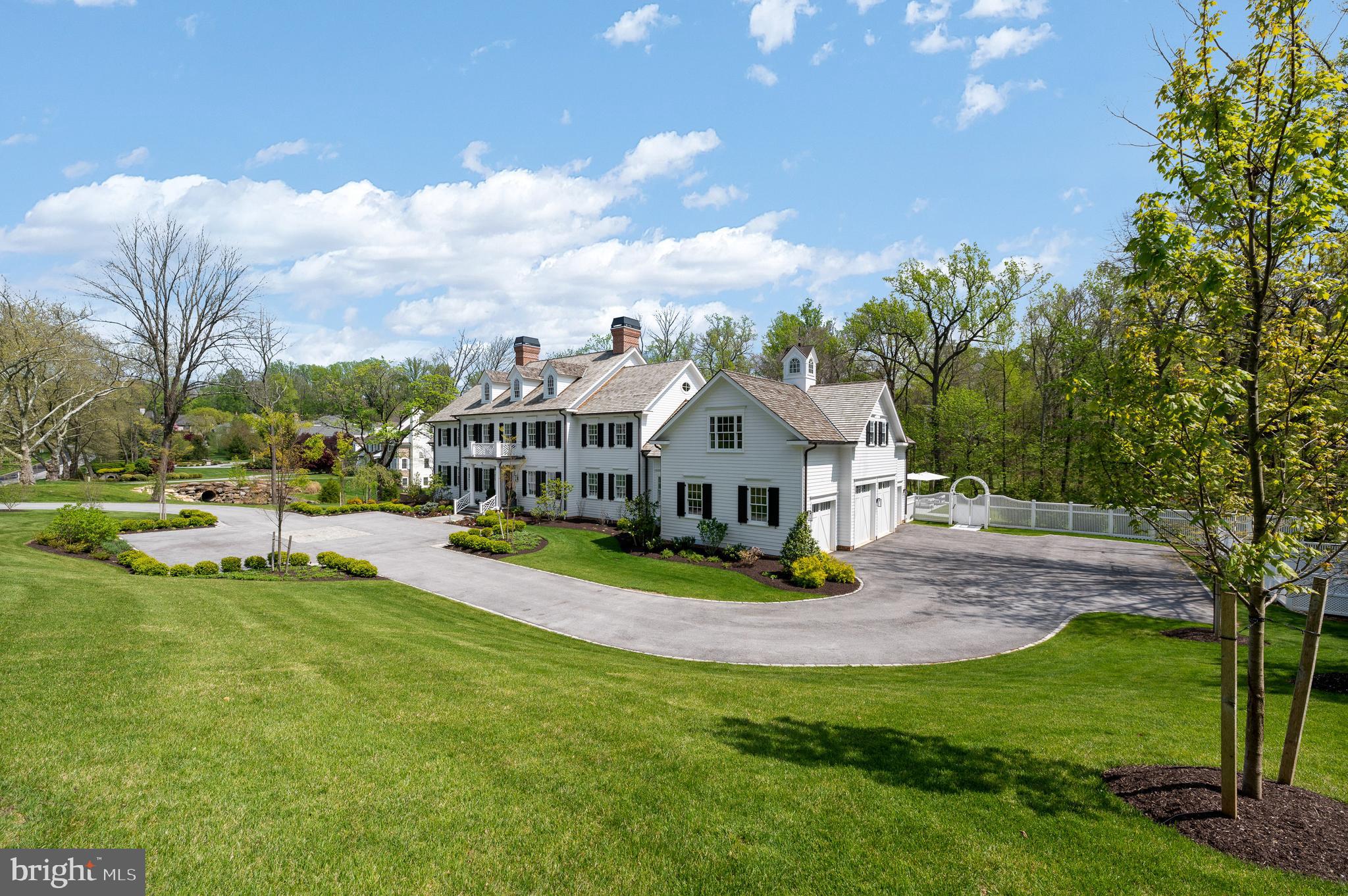 431 Boxwood Road Bryn Mawr, PA 19010 - Photo 70 of 83 Oversized driveway