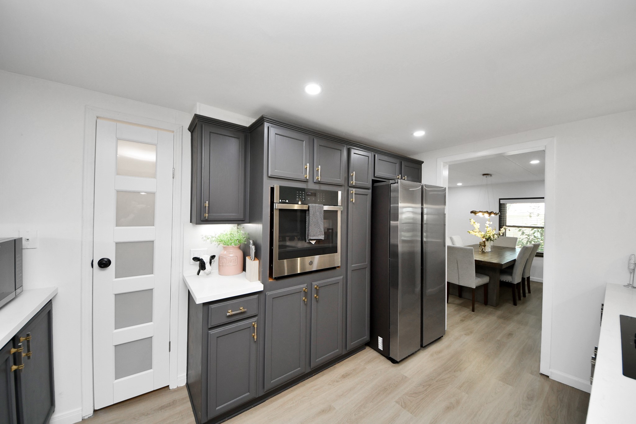 28222 Margerstadt Road Waller, TX 77484 - Photo 13 of 50 Modern finishes complement the functional kitchen design.