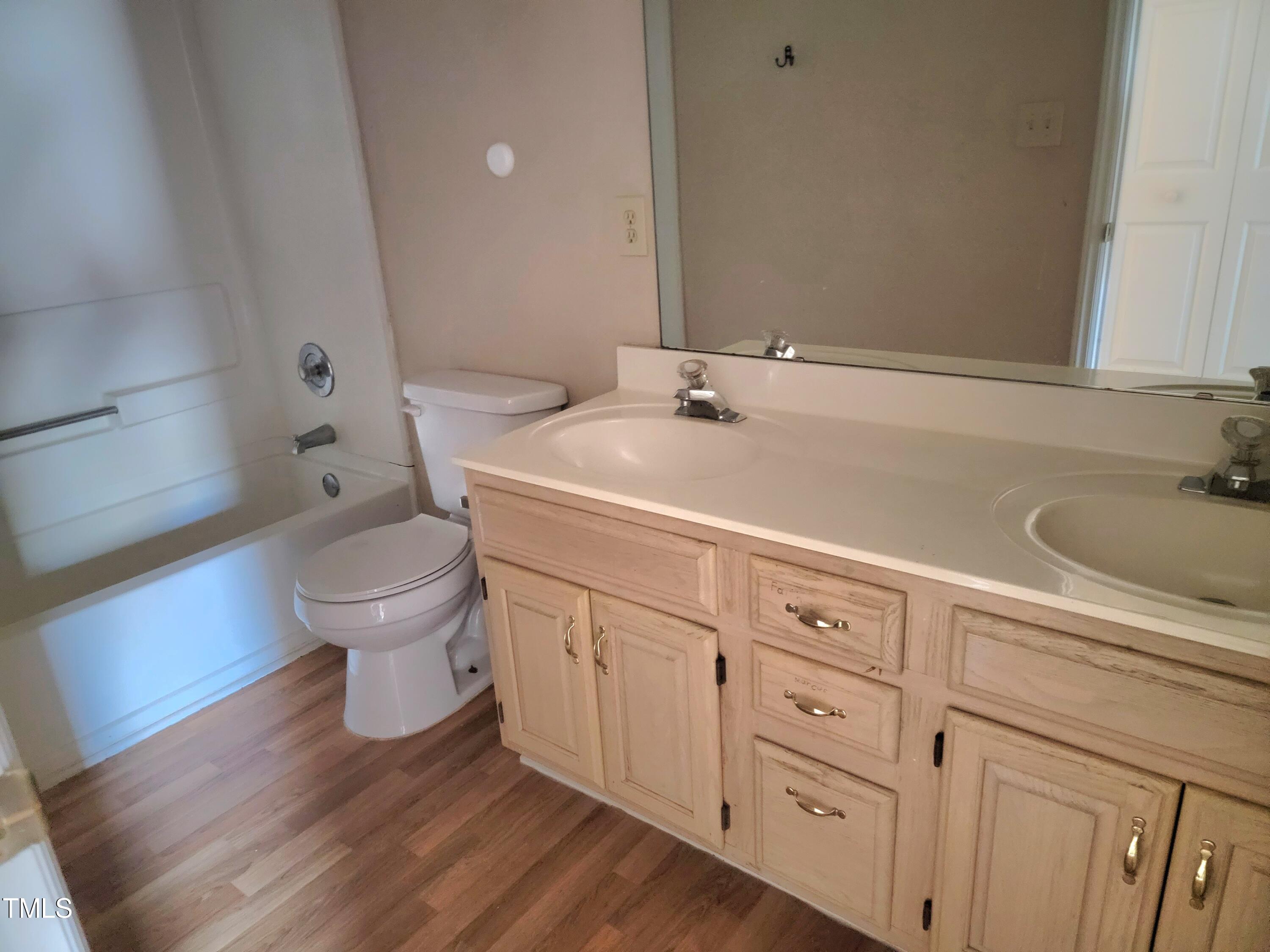 5604 Torness Court Raleigh, NC 27604 - Photo 6 of 23 20230111_115807 (1)