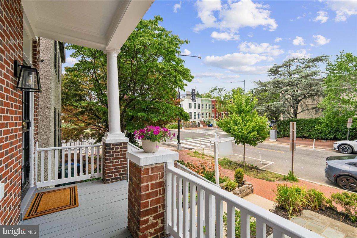 1105 G Street Southeast Washington, DC 20003 - Photo 5 of 51 Front porch looking towards 11th St.