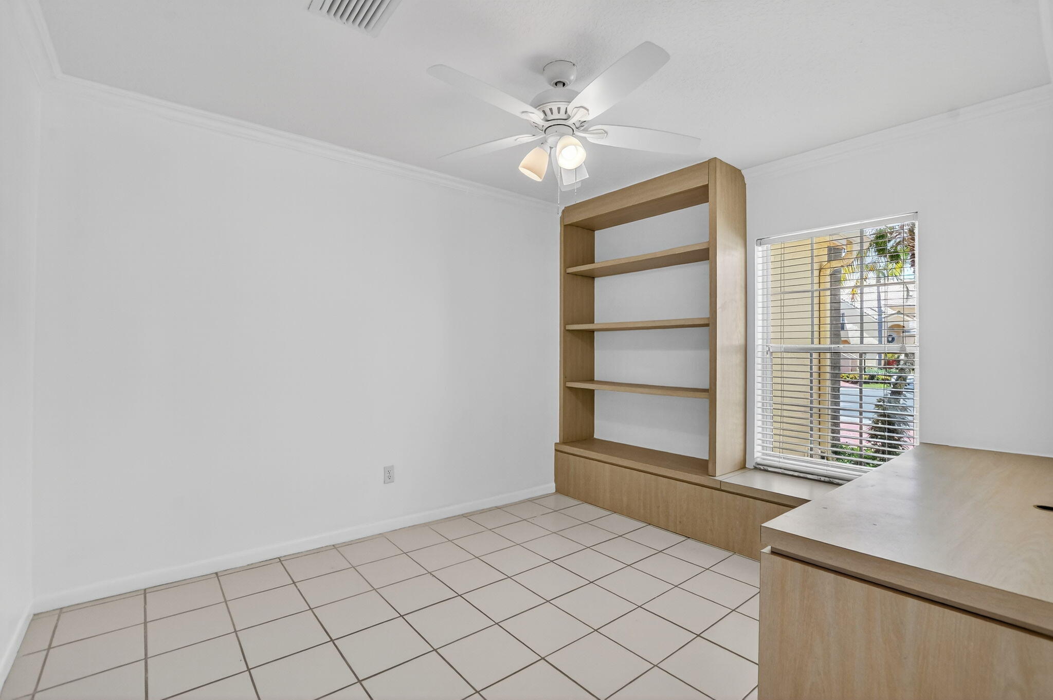17215 Boca Club Boulevard, Unit 2 Boca Raton, FL 33487 - Photo 17 of 35 Office/third bedroom