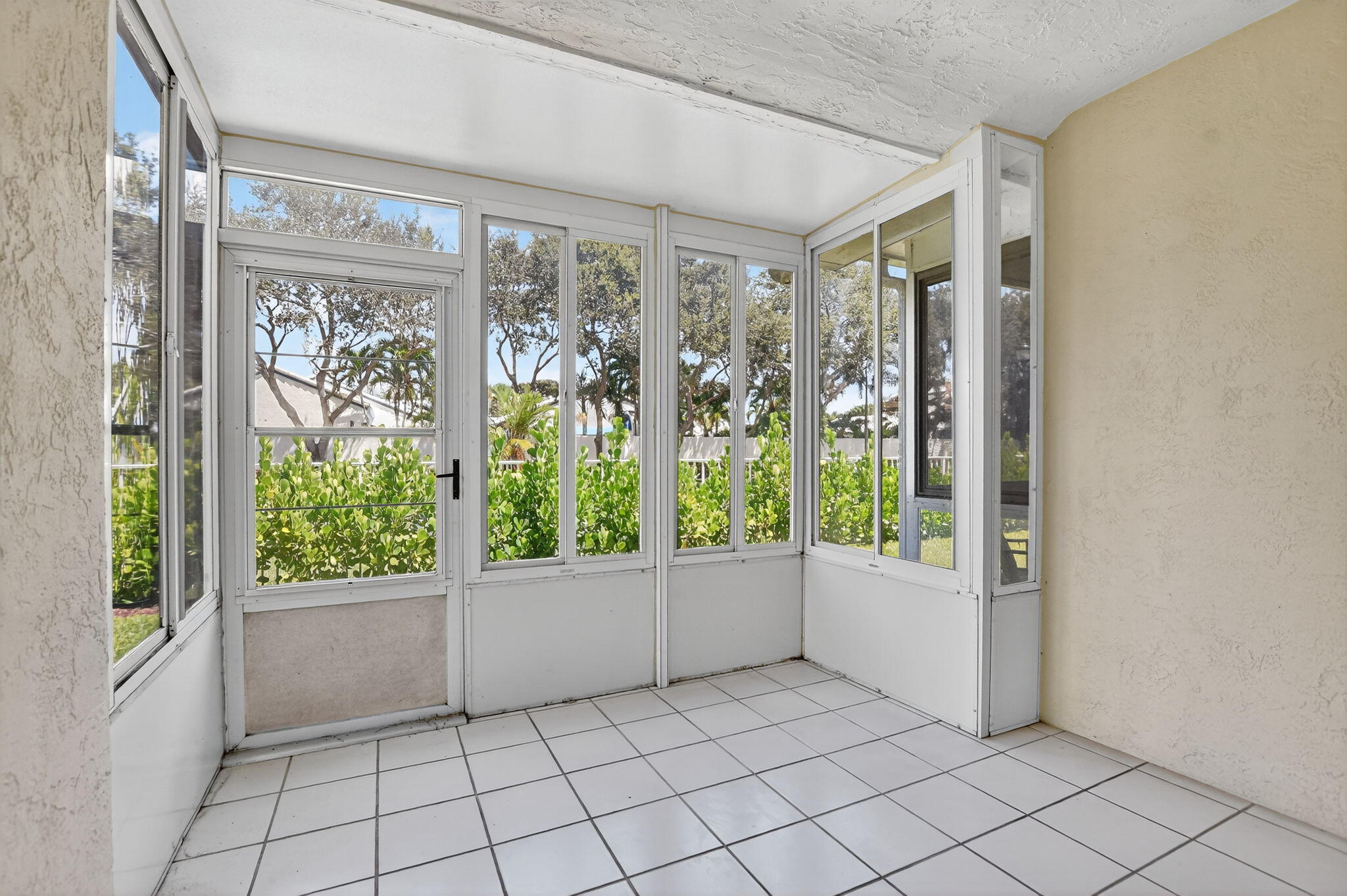 17215 Boca Club Boulevard, Unit 2 Boca Raton, FL 33487 - Photo 28 of 35 Patio
