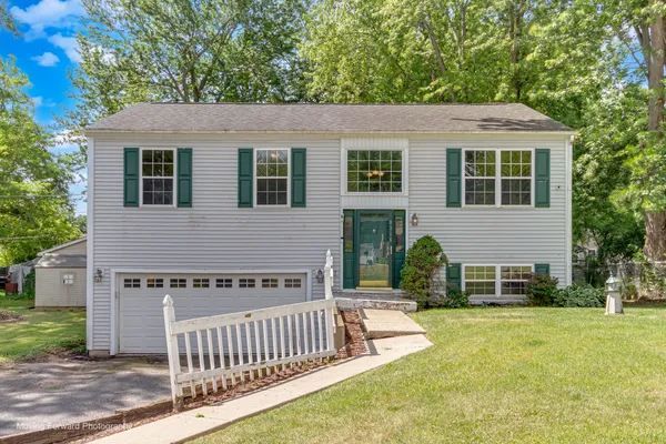$250,000 | 8315 Ramble Road, Wonder Lake, IL 60097