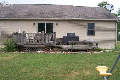 10100 Beard Road Byron, MI 48418 - Photo 7 of 26 20446135-6.JPG