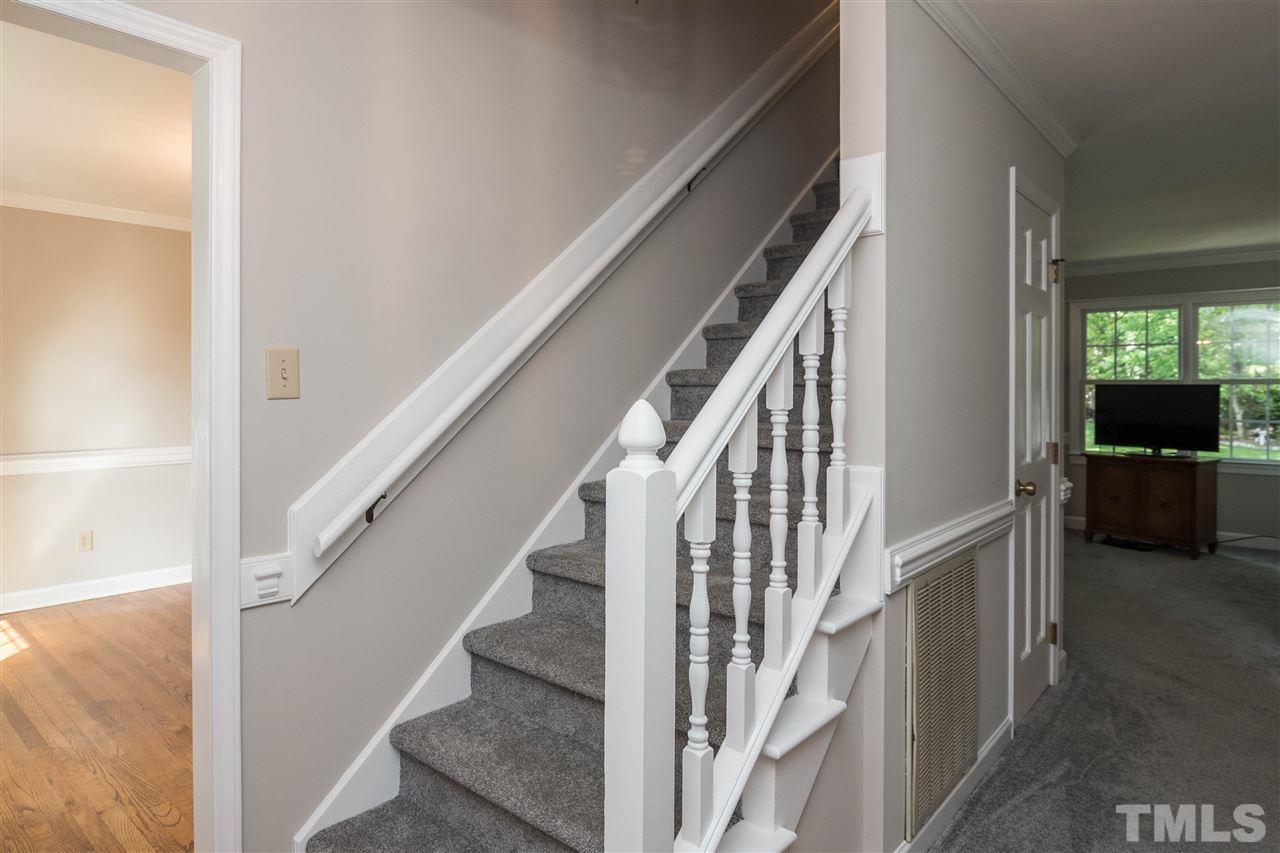 5941 Hampton Ridge Road Raleigh, NC 27603 - Photo 4 of 29