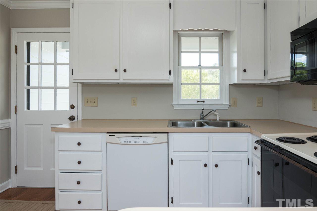 5941 Hampton Ridge Road Raleigh, NC 27603 - Photo 9 of 29