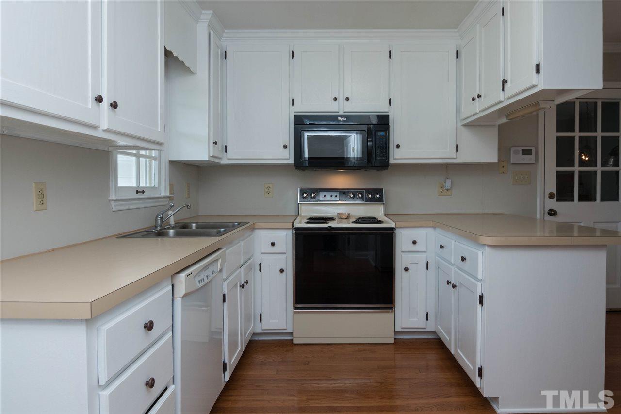 5941 Hampton Ridge Road Raleigh, NC 27603 - Photo 10 of 29