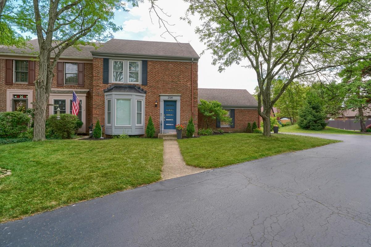 2139 Sandston Road Columbus, OH 43220 - Photo 46 of 49
