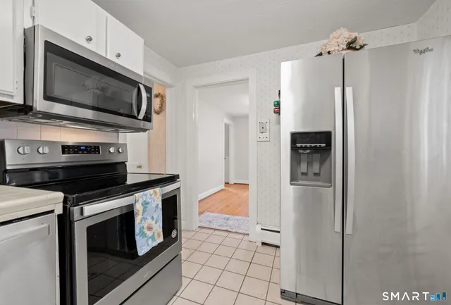 $289,000 | 164 St John Street, Manchester, CT 06040