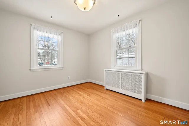 $289,000 | 164 St John Street, Manchester, CT 06040