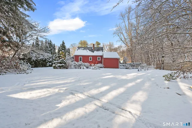 $289,000 | 164 St John Street, Manchester, CT 06040