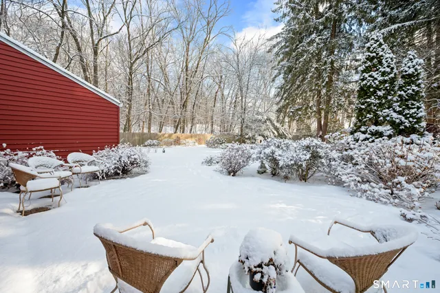 $289,000 | 164 St John Street, Manchester, CT 06040